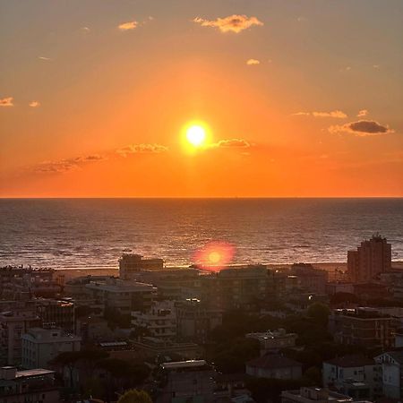 Panoramico Appartamento Vista Mare Rimini Exteriör bild